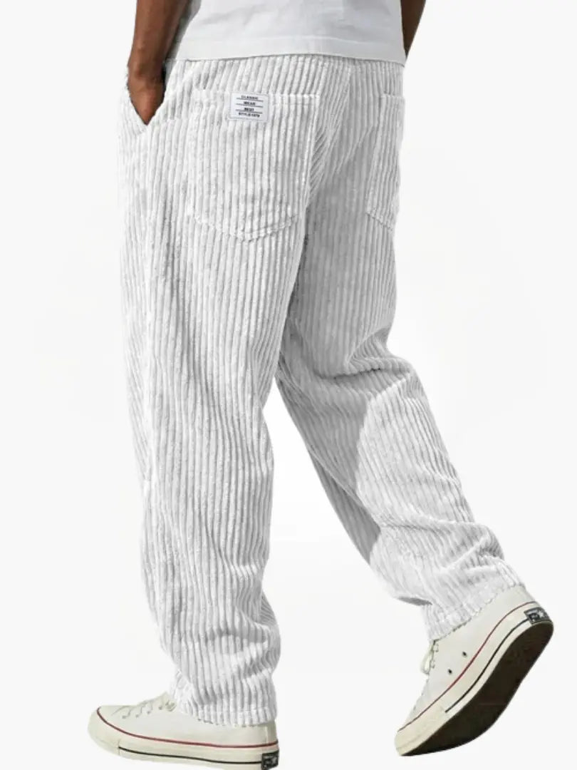 Pantalon en velours côtelé d'inspiration vintage