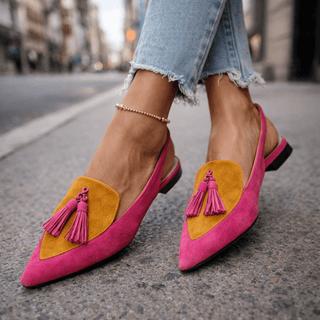 Eliza | Sandales avec des brides et des pompons