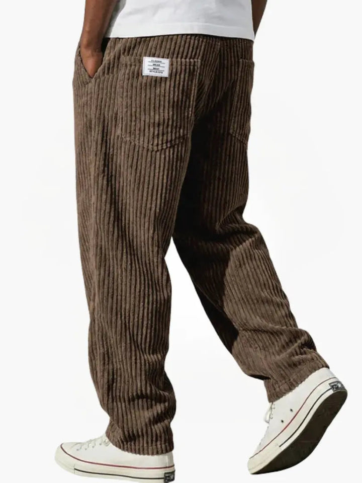 Pantalon en velours côtelé d'inspiration vintage