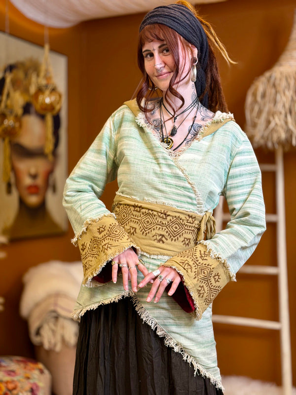 Veste à Capuche Bohémienne en Khadi