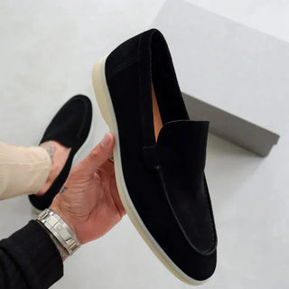 Élégants mocassins en daim