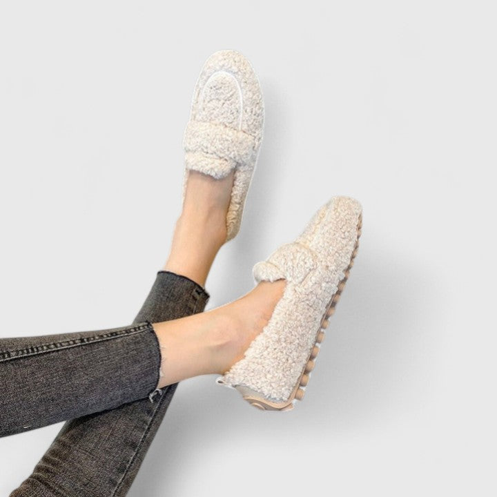 Chaussons chauds au design élégant
