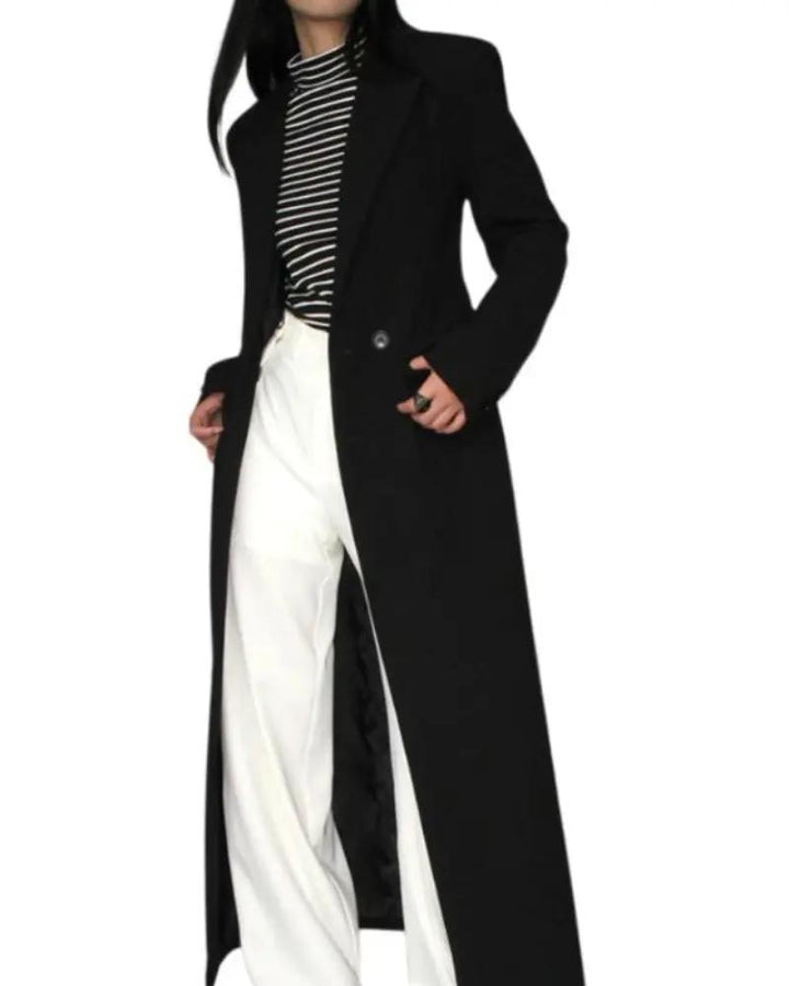 Le manteau noir